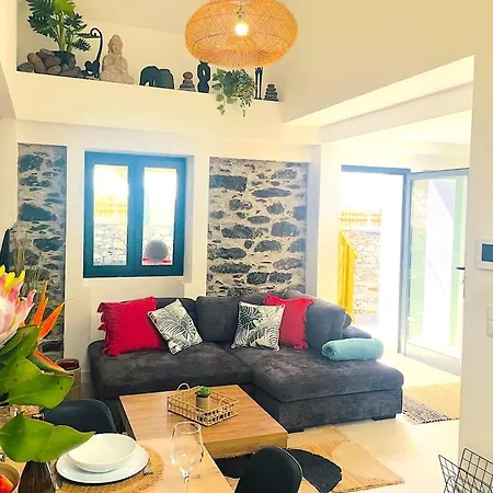Sun, View & Serenity House In Sao Goncalo *
