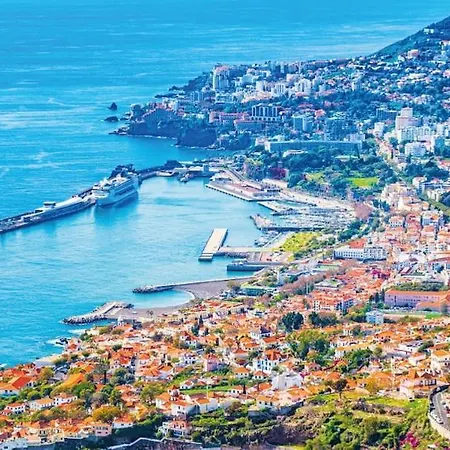 Sun, View & Serenity House In Sao Goncalo Funchal (Madeira)