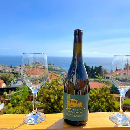 Sun, View & Serenity House In Sao Goncalo Casa vacanze Funchal (Madeira)